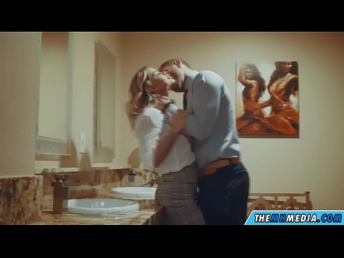 ❤️ Khi một cô gái tóc vàng busty quyến rũ bạn trong một nhà vệ sinh công cộng ❤️  Porn video  ở% vi.aircoolershop.top%  ❤